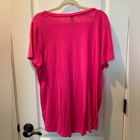 TORRID Women’s Pink V-neck Short Sleeve T-Shirt with Pocket Plus Size 2 - Picture 6 of 8